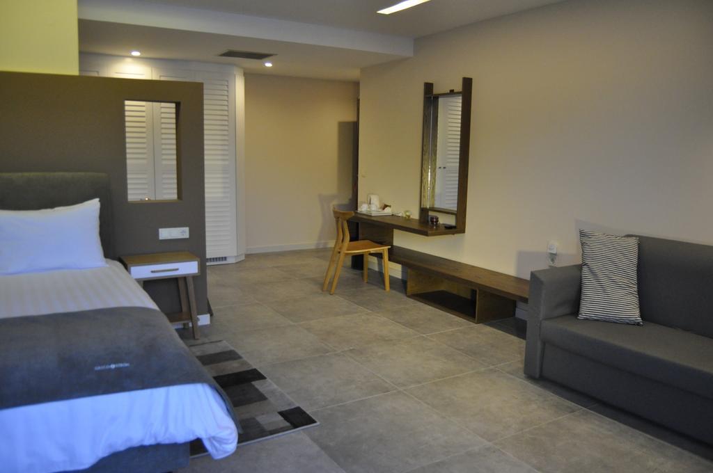 Minoa Hotel Toló Kültér fotó